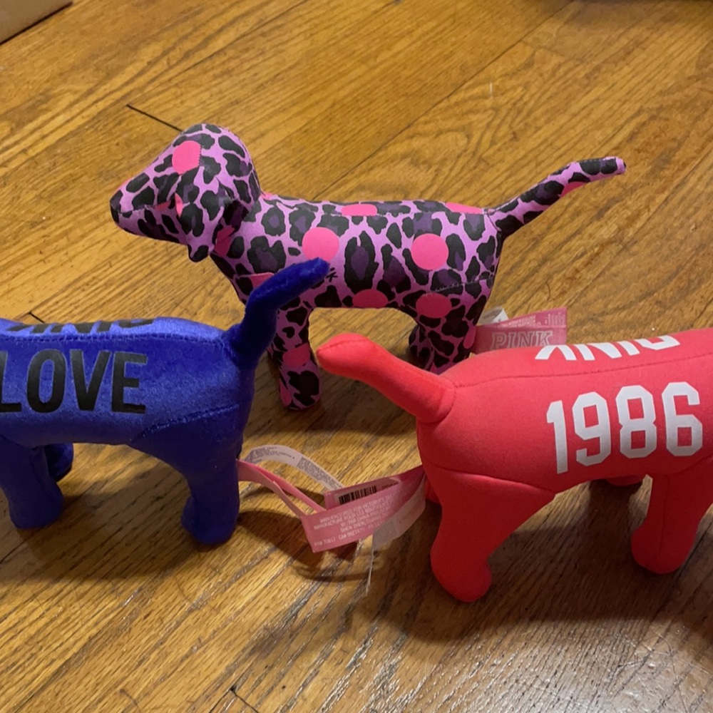 *BUNDLE* Victoria's Secret pink dogs - Picture 2 of 3